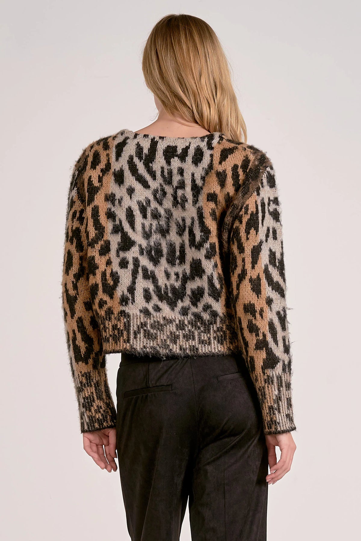 Cheetah Print Sweater - Elan