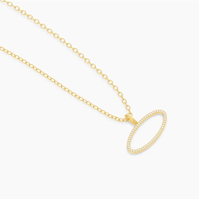 One with the Oval pendant nck-Ella Stein