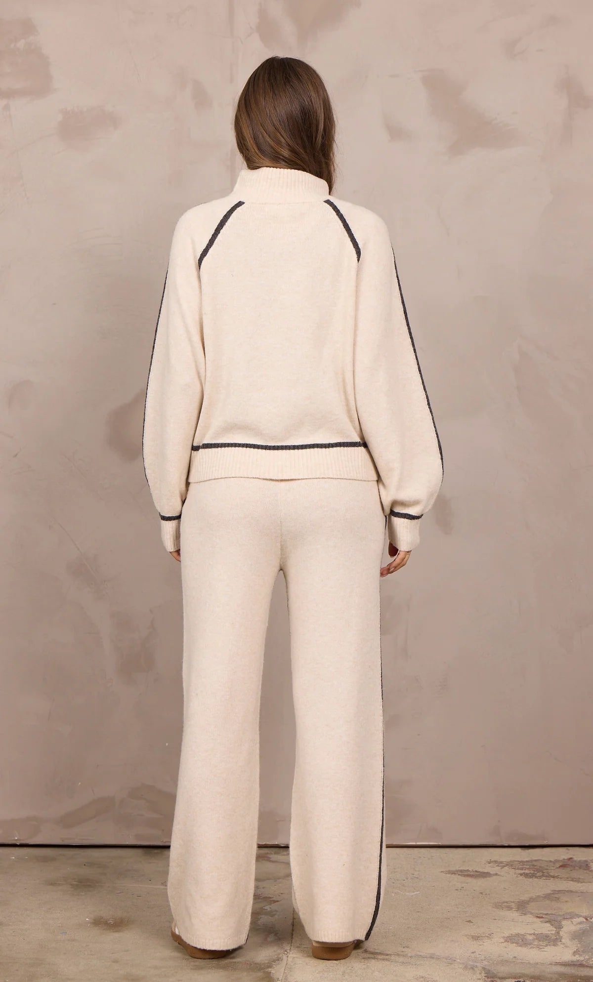 Wide leg sweatpant w/contrast detail-Vintage Havana B14495