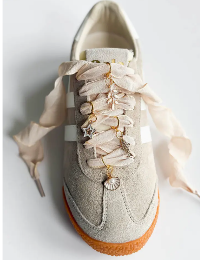 Ivory laces w/fish & star charm-Leo + Lee