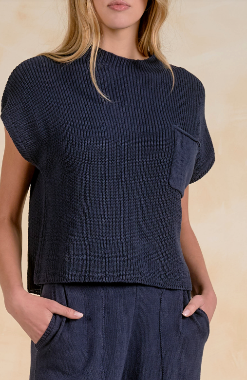 Ribbed cap sleeve top with pocket-elan sw11480