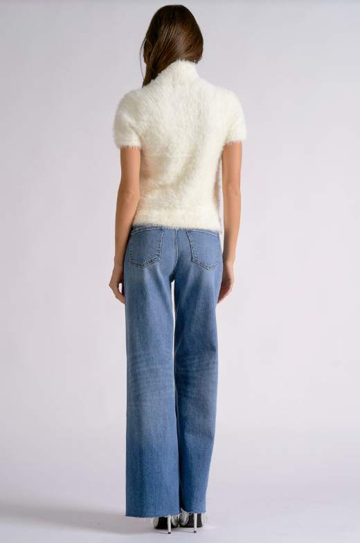 S/S fluffy turtleneck sweater-Elan