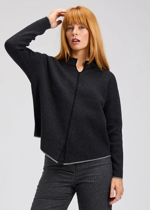 Neru Collar Sweater in Black - Zaket & Plover