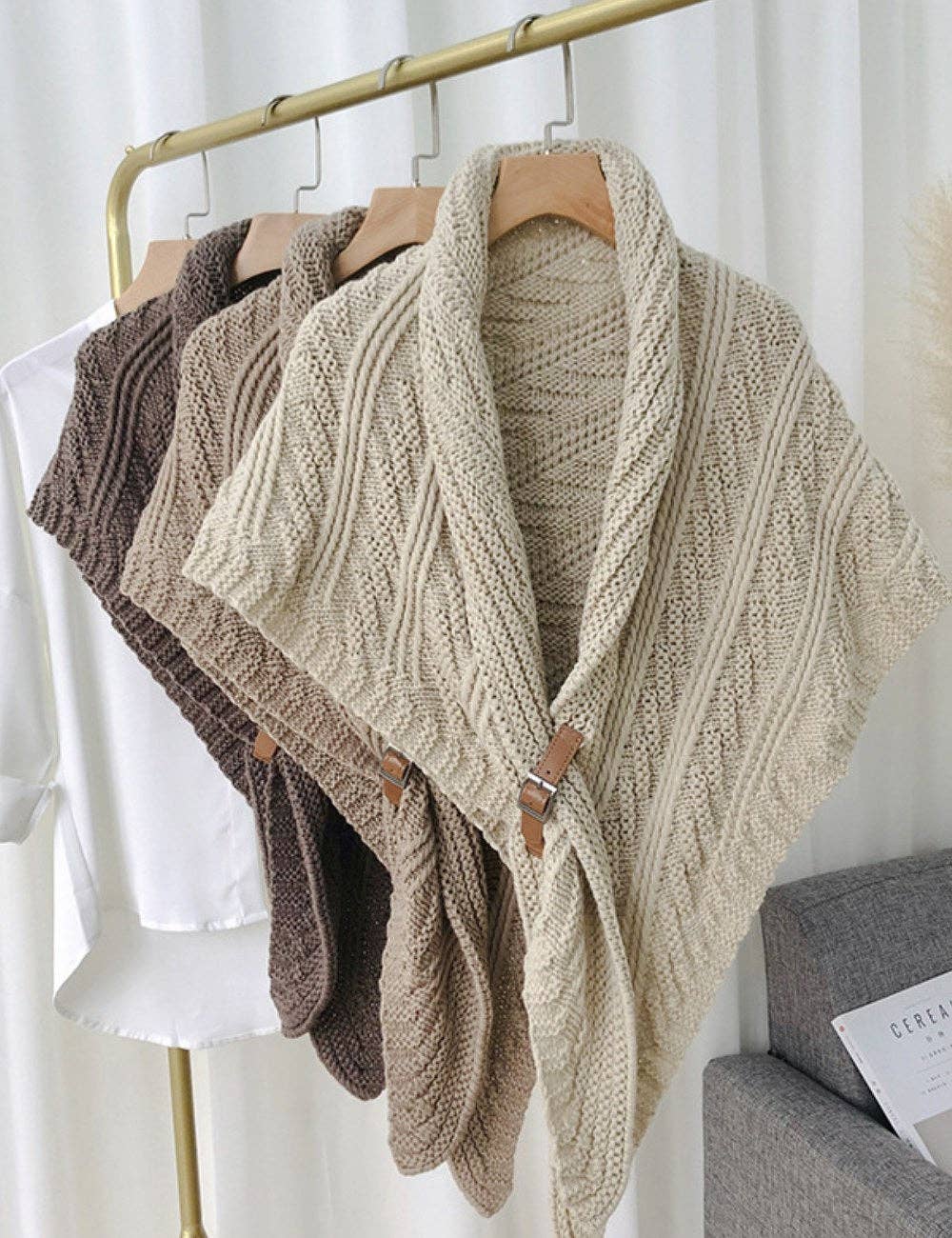 Split Triangle Poncho-Dipped MK2BLW6W6NSW115