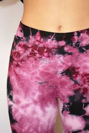 Hard Tail Forever - High Rise Capri Legging (W-614, Tie-Dye LIC2) alt view 3