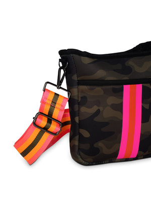 Haute Shore - Jeri Ocean Crossbody (Jeri, Navy Camo w/Black Sides) alt view 2